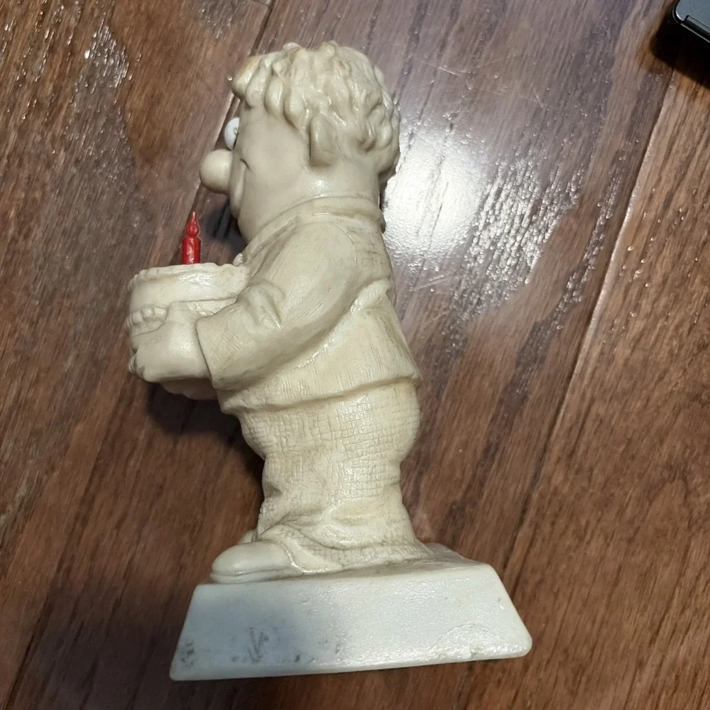 W&R Berrie Figurine Vintage Happy Birthday‎ Cream Cake Candle 1970s Era Small